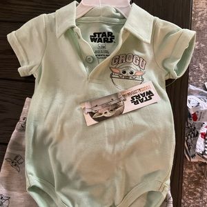 Star Wars Baby Yoda infant boys short outfit with sun hat  12 mon nwt